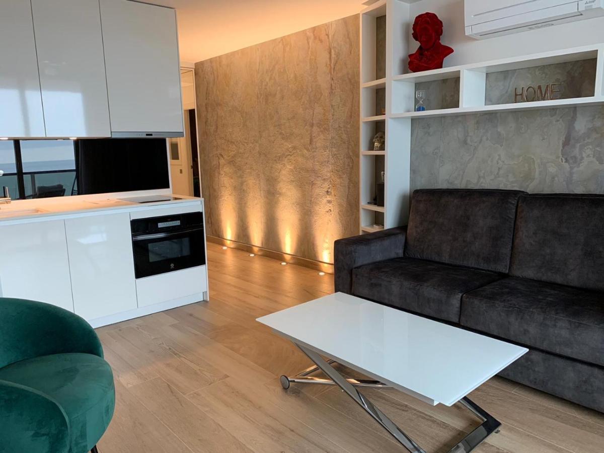 マルベーリャLuxurious Flat With Magical Sea Viewアパートメント エクステリア 写真